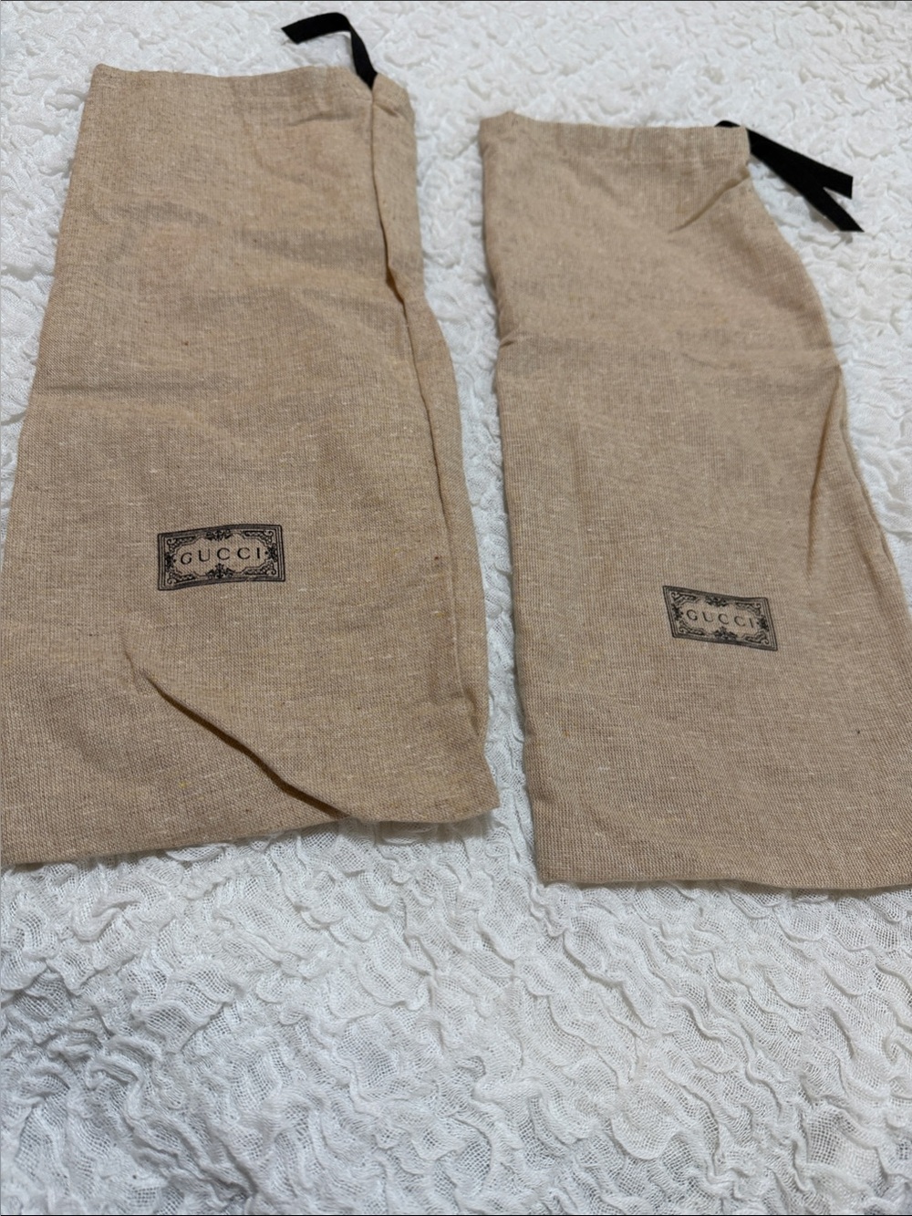 Authentic Gucci Beige Drawstring Shoe dust Bags . Pair - Picture 2 of 2